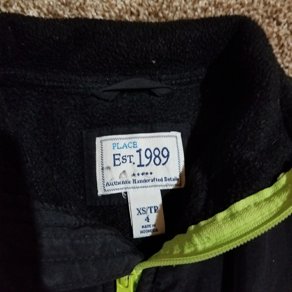 Sweatshirt - Picture 2 of 2